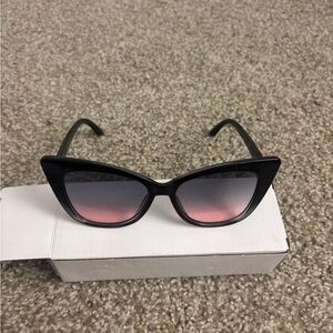 SHEIN Black Frame with Pink Gradient Lenses Sunglasses